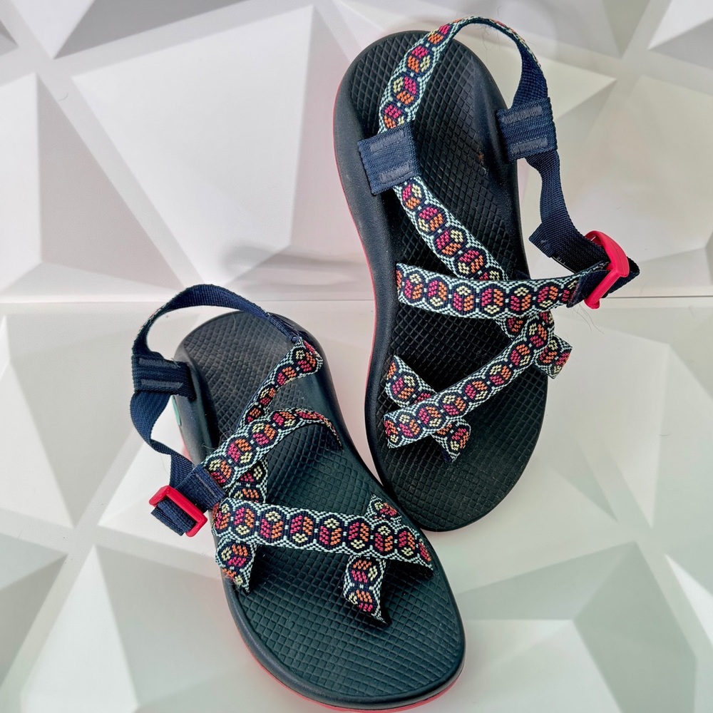 Women’s Chaco Sandals, Size 8 – Navy